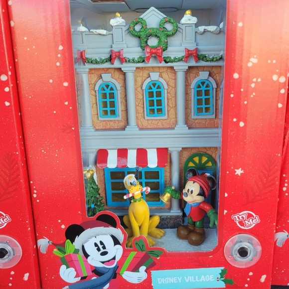 3 Aldi Exclusive Disney 2025 Mickey Christmas Village! - Picture 4 of 9